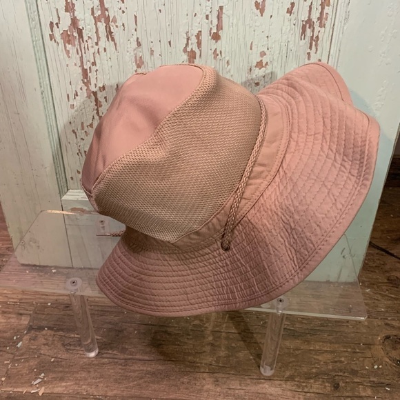 Adult Tan Disney Mickey Mouse embroidered bucket hat - Picture 4 of 6